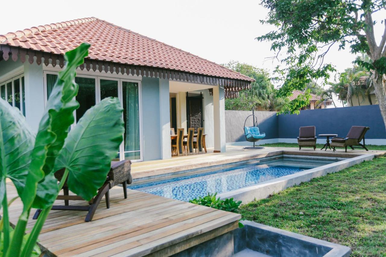 Royale Riviera Resort Private Pool Villas Pantai Cenang  Kültér fotó