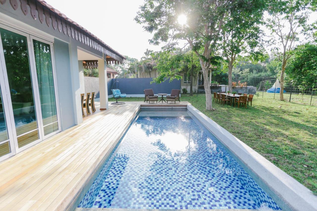 Royale Riviera Resort Private Pool Villas Pantai Cenang  Kültér fotó