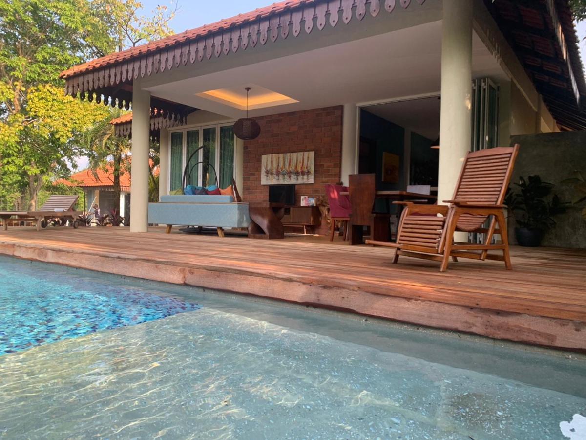 Royale Riviera Resort Private Pool Villas Pantai Cenang  Kültér fotó