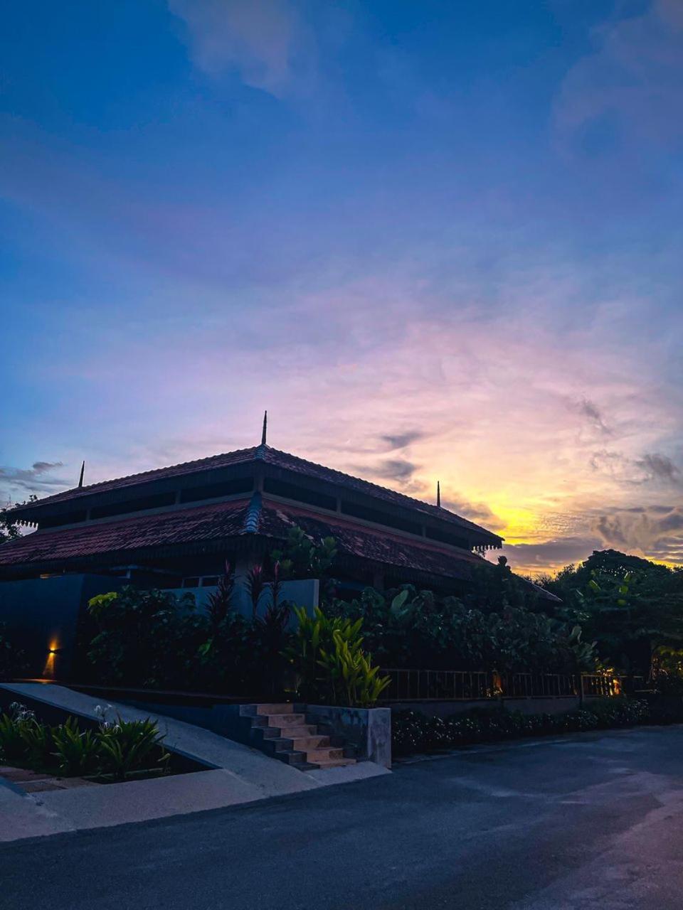 Royale Riviera Resort Private Pool Villas Pantai Cenang  Kültér fotó